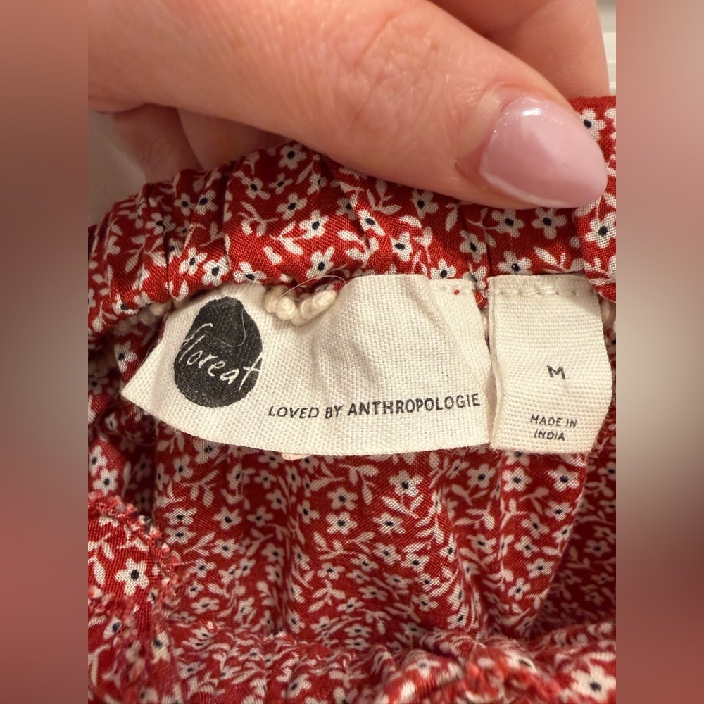 Floreat Loved By Anthropologie Sleeveless Floral Two-Tone Blouse - Picture 5 of 7
